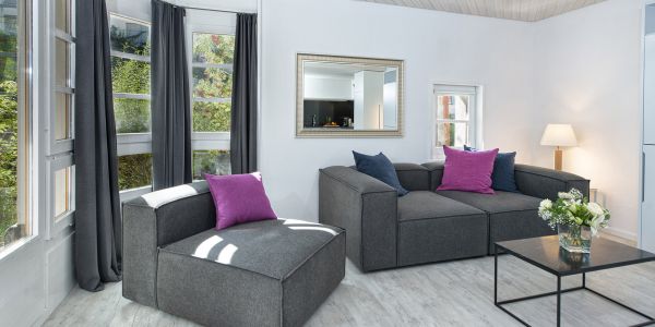 1 BEDROOM