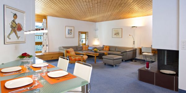 2 SCHLAFZIMMER
